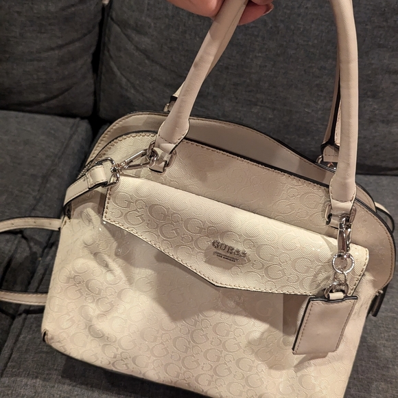 GUESS HANDBAG - Picture 3 of 5